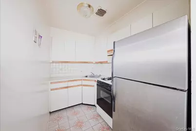 9748 91st Street #1D, Ozone Park, NY 11416 - Photo 18