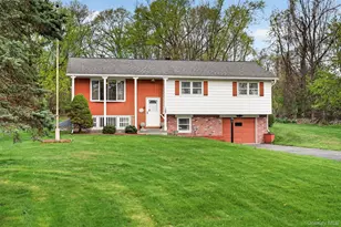 133 Blumel Rd, Middletown, NY 10941 - Photo 2