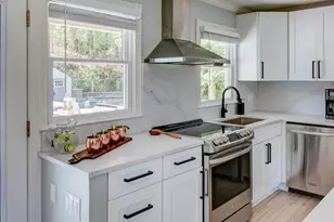36 Charla Dr, Southampton, NY 11968 - Photo 8