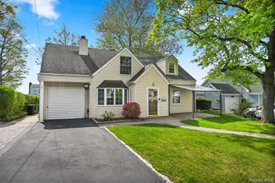 38 Croydon Road, Yonkers, NY 10710 - Photo 2