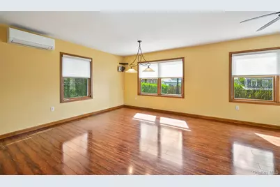 38 Croydon Road, Yonkers, NY 10710 - Photo 14