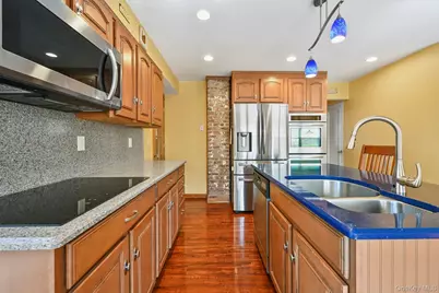 38 Croydon Road, Yonkers, NY 10710 - Photo 20