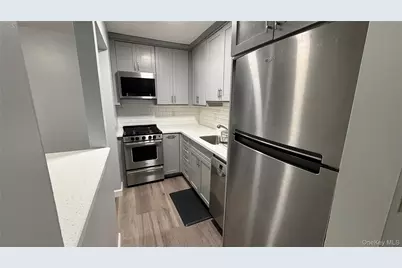 8 Ivy Court #C, Fishkill, NY 12524 - Photo 6