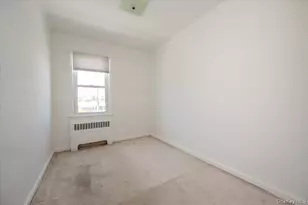 338 Pennyfield Ave, Bronx, NY 10465 - Photo 10