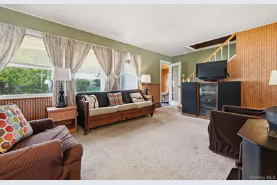 15 Bird Lane, Hicksville, NY 11801 - Photo 6