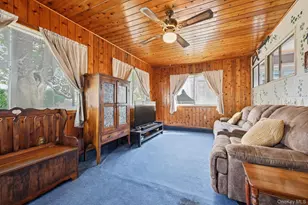 15 Bird Ln, Hicksville, NY 11801 - Photo 8