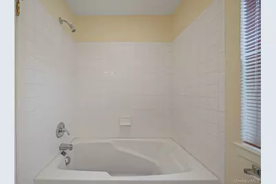 47 Madder Lake Circle, Commack, NY 11725 - Photo 26