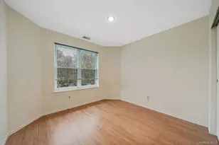 47 Madder Lake Cir, Commack, NY 11725 - Photo 24