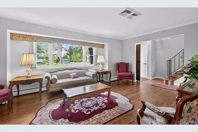 17 Hillcrest Drive #A, Glen Head, NY 11545 - Photo 10