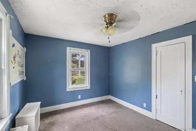 107 E 25th Street, Huntington Station, NY 11746 - Photo 12