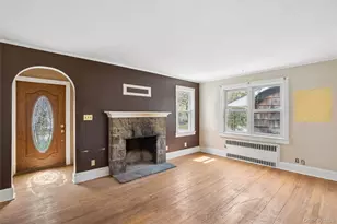 107 E 25th St, Huntington Station, NY 11746 - Photo 6