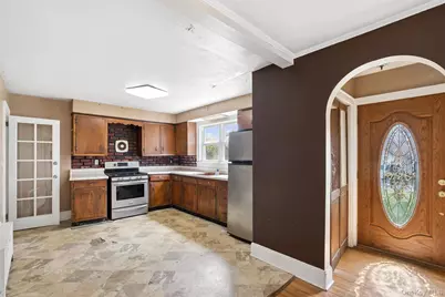 107 E 25th Street, Huntington Station, NY 11746 - Photo 8