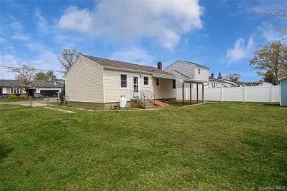821 10th Street, West Babylon, NY 11704 - Photo 20