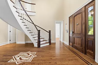 2 Heathcote Drive, Mount Kisco, NY 10549 - Photo 4
