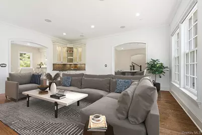 2 Heathcote Drive, Mount Kisco, NY 10549 - Photo 14