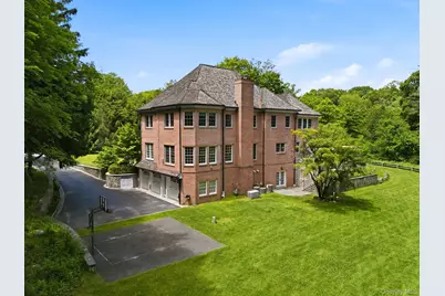 2 Heathcote Drive, Mount Kisco, NY 10549 - Photo 46