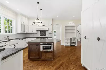 2 Heathcote Drive, Mount Kisco, NY 10549 - Photo 10