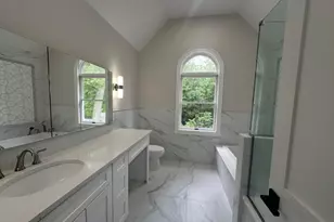 2068 Lansing Pl, Muttontown, NY 11791 - Photo 6