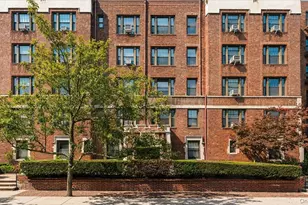 109-14 Ascan Ave, Forest Hills, NY 11375 - Photo 2
