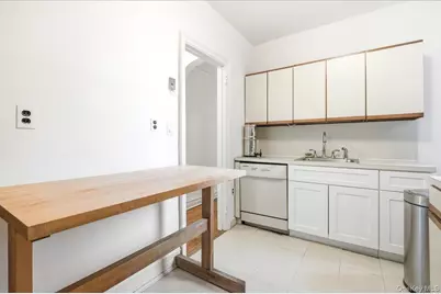 109-14 Ascan Avenue #2P, Forest Hills, NY 11375 - Photo 18
