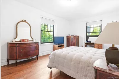 109-14 Ascan Avenue #2P, Forest Hills, NY 11375 - Photo 22