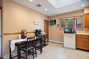 101 Sexton Rd, West Babylon, NY 11704 - Photo 10