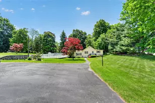 592 Long Pond Rd, Mahopac, NY 10541 - Photo 2