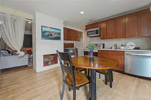 35 Meeting Ln, Hicksville, NY 11801 - Photo 2