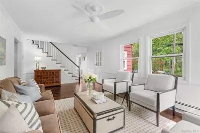 925 Old Post Road, Mamaroneck, NY 10543 - Photo 2
