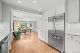 925 Old Post Rd, Mamaroneck, NY 10543 - Photo 8