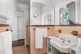 925 Old Post Rd, Mamaroneck, NY 10543 - Photo 20