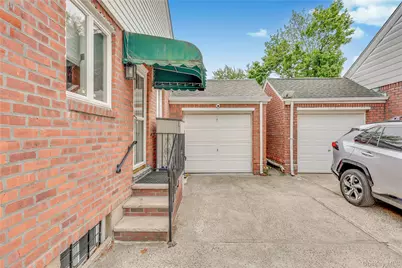 21114 33rd Road, Bayside, NY 11361 - Photo 4