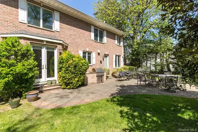 23 Fox Hunt Lane, Great Neck, NY 11020 - Photo 28