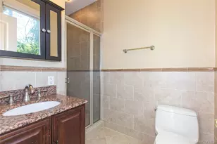 23 Fox Hunt Ln, Great Neck, NY 11020 - Photo 22