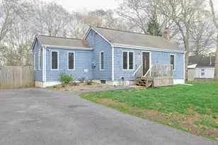 305 Whittier Dr, Mastic Beach, NY 11951 - Photo 2