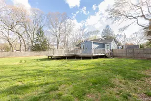 305 Whittier Dr, Mastic Beach, NY 11951 - Photo 24