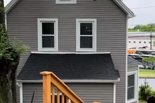 146 Smith St, Poughkeepsie, NY 12601 - Photo 2