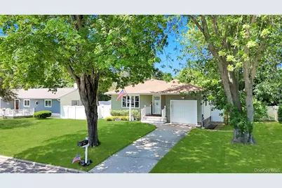 84 Oneida Avenue, South Setauket, NY 11720 - Photo 4