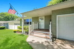 84 Oneida Ave, South Setauket, NY 11720 - Photo 6