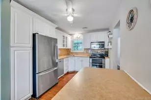 84 Oneida Ave, South Setauket, NY 11720 - Photo 14
