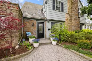 421 Broadway, Lawrence, NY 11559 - Photo 2