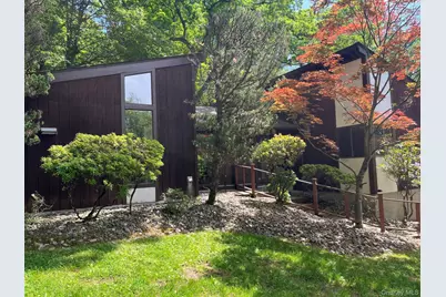 19 Rolling Way, New City, NY 10956 - Photo 1