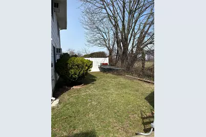 82 Bedford Road, Hempstead, NY 11550 - Photo 24