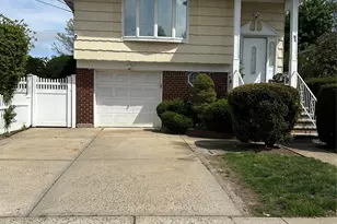 82 Bedford Rd, Hempstead, NY 11550 - Photo 2