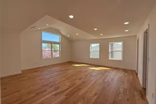 139 Miller Ave, Amityville, NY 11701 - Photo 16