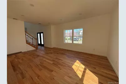 139 Miller Avenue, Amityville, NY 11701 - Photo 12