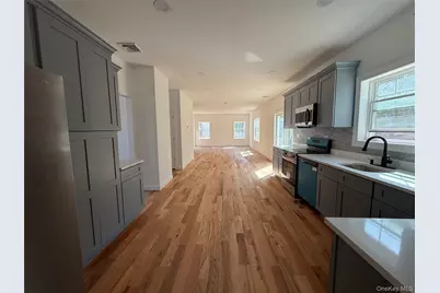 139 Miller Avenue, Amityville, NY 11701 - Photo 10