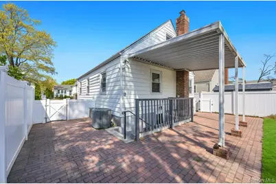 126 New York Avenue, West Hempstead, NY 11552 - Photo 24