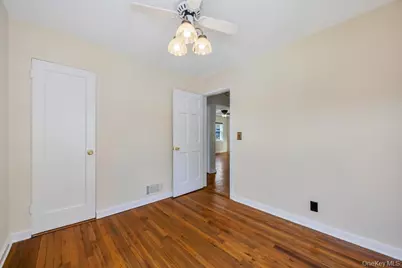 126 New York Avenue, West Hempstead, NY 11552 - Photo 14