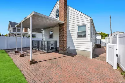 126 New York Avenue, West Hempstead, NY 11552 - Photo 26